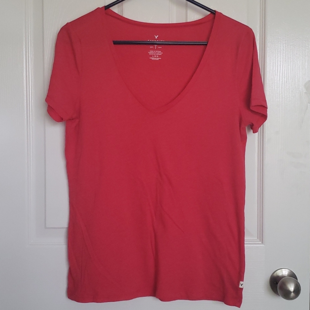 American eagle red "favorite" tee